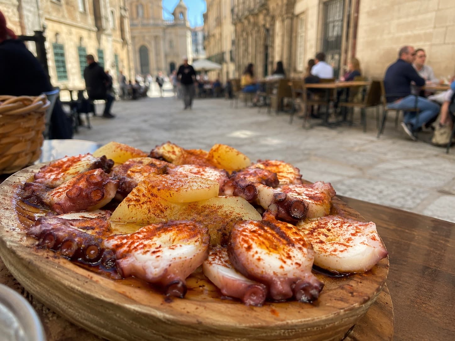 Pulpo á feira, plato típico de la gastronomía gallega